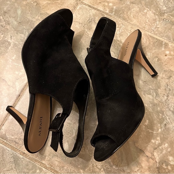 Alfani Emerrie Suede Black Heels - Picture 1 of 13